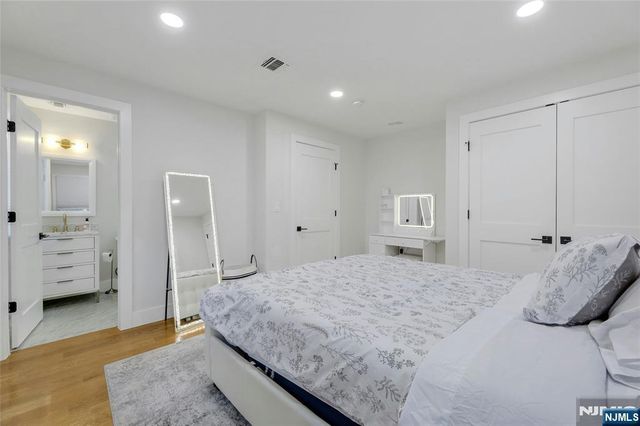 478 Luhmann Drive, New Milford, NJ 07646