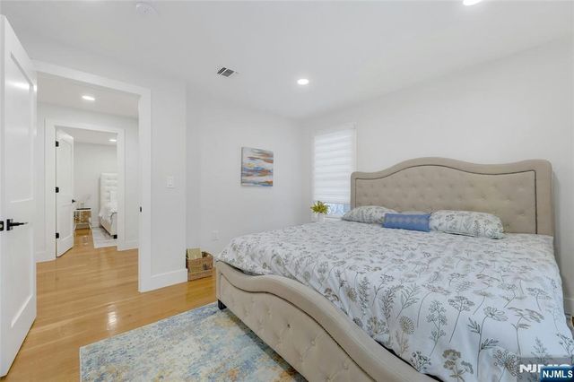 478 Luhmann Drive, New Milford, NJ 07646