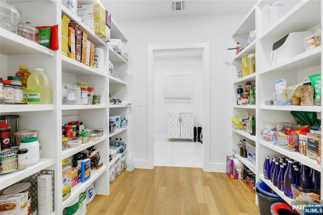 478 Luhmann Drive, New Milford, NJ 07646