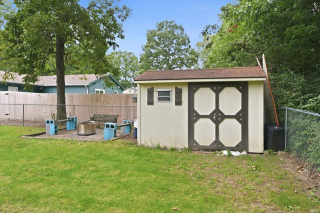 4109 Castell Drive, Fort Wayne, IN 46835