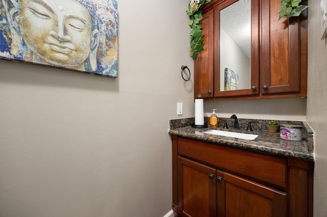 7407 Knoll Cliff Court, Houston, TX 77095