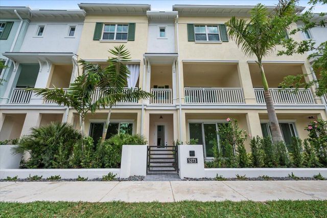 5273 Beckman Terrace, Palm Beach Gardens, FL 33418