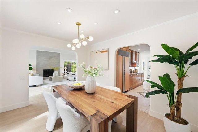 560 Trinidad Lane, Foster City, CA 94404