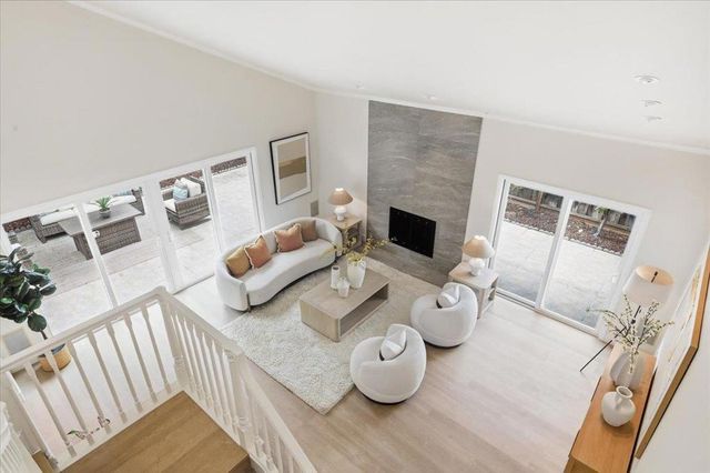 560 Trinidad Lane, Foster City, CA 94404