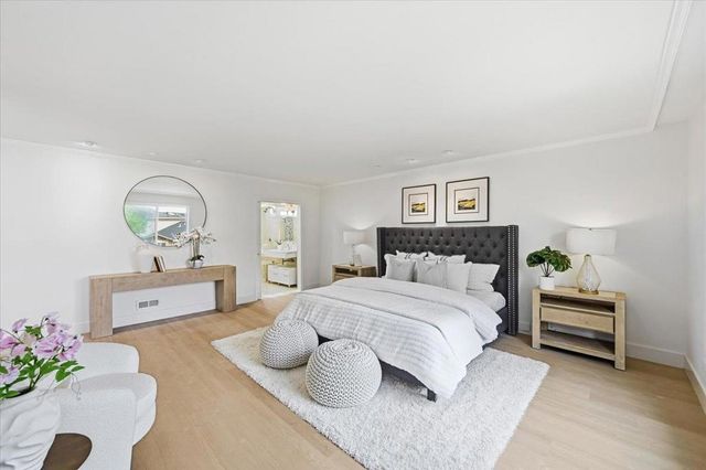560 Trinidad Lane, Foster City, CA 94404
