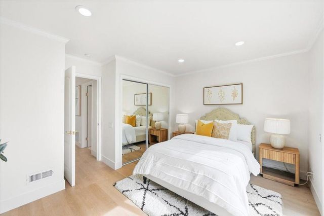 560 Trinidad Lane, Foster City, CA 94404