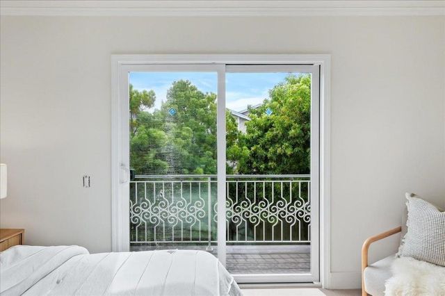 560 Trinidad Lane, Foster City, CA 94404