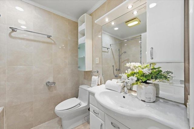 560 Trinidad Lane, Foster City, CA 94404