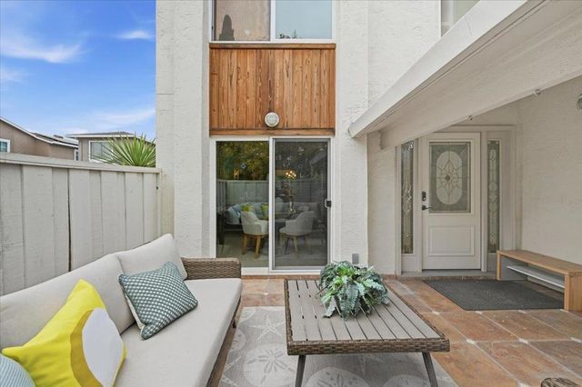 560 Trinidad Lane, Foster City, CA 94404