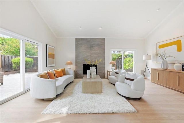 560 Trinidad Lane, Foster City, CA 94404