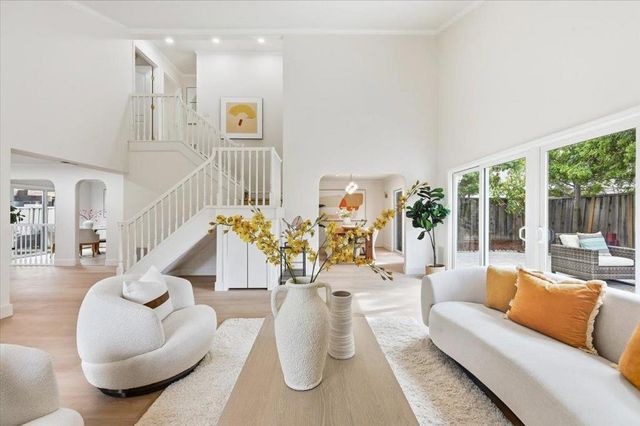 560 Trinidad Lane, Foster City, CA 94404