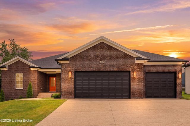 139 Wooded Glen Dr, Mt Washington, KY 40047