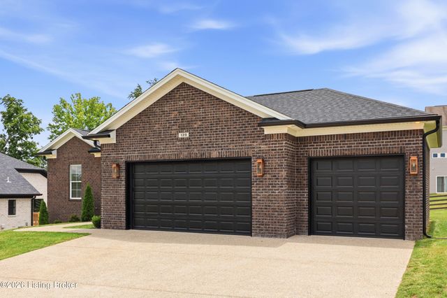 139 Wooded Glen Dr, Mt Washington, KY 40047