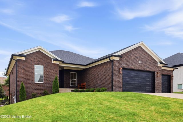 139 Wooded Glen Dr, Mt Washington, KY 40047