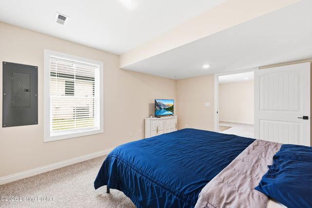 139 Wooded Glen Dr, Mt Washington, KY 40047