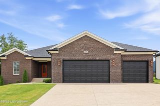 139 Wooded Glen Dr, Mt Washington, KY 40047