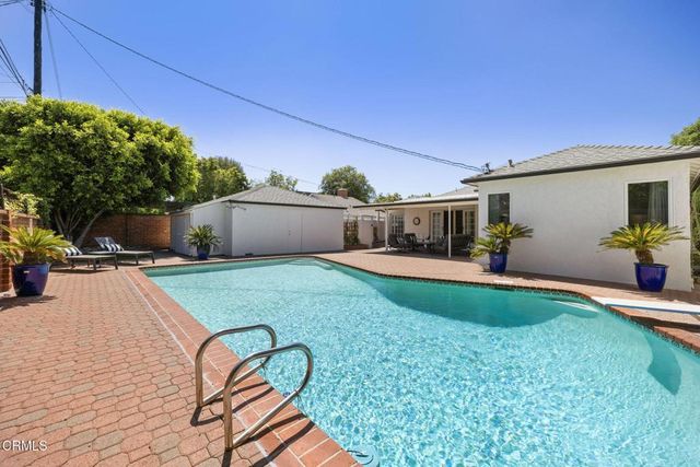 5036 Matilija Avenue, Sherman Oaks, CA 91423