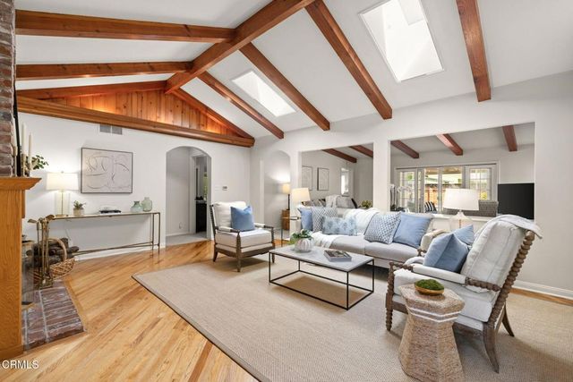 5036 Matilija Avenue, Sherman Oaks, CA 91423