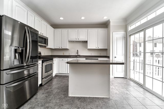 8611 N Meridian Street, Indianapolis, IN 46260