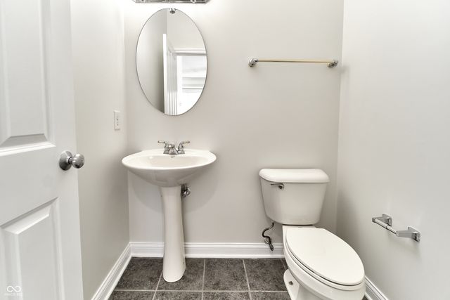 8611 N Meridian Street, Indianapolis, IN 46260