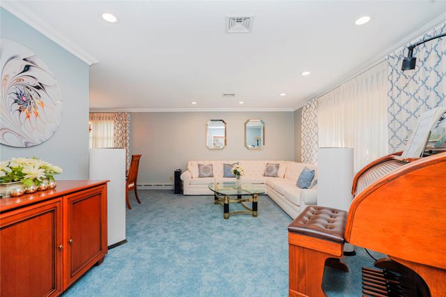 389 Sycamore Street, Staten Island, NY 10312
