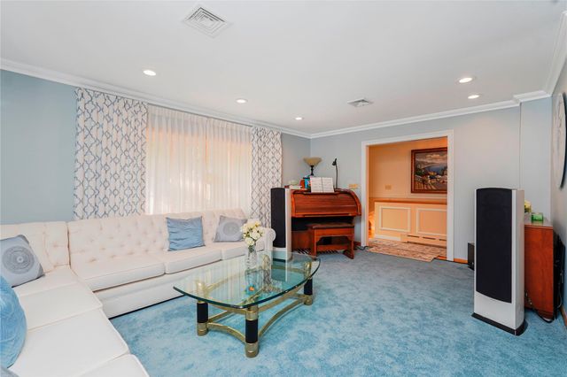 389 Sycamore Street, Staten Island, NY 10312