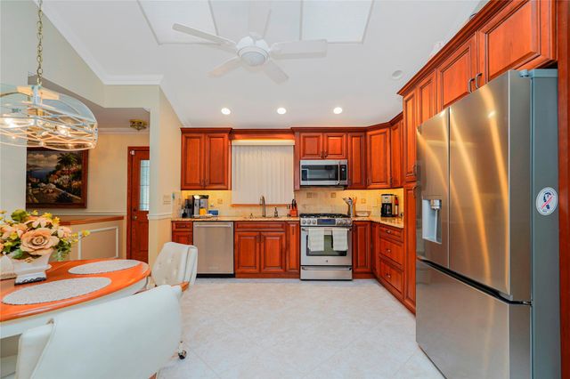 389 Sycamore Street, Staten Island, NY 10312