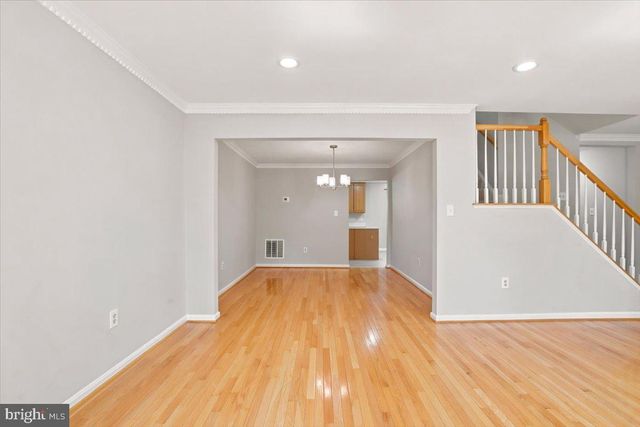 2004 GALLOWS TREE LN, Vienna, VA 22182
