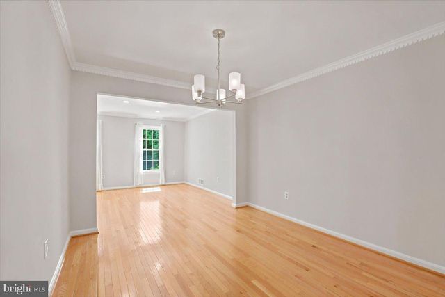2004 GALLOWS TREE LN, Vienna, VA 22182