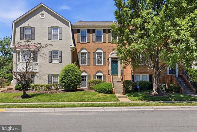 2004 GALLOWS TREE LN, Vienna, VA 22182
