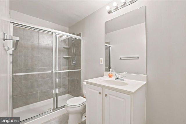 2004 GALLOWS TREE LN, Vienna, VA 22182
