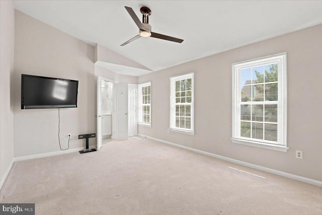 2004 GALLOWS TREE LN, Vienna, VA 22182
