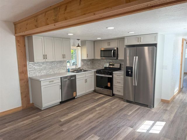 218 Meadowlark Lane, Fort Cobb, OK 73038