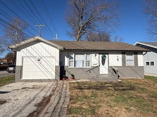 1403 E Lindberg Street, Springfield, MO 65804