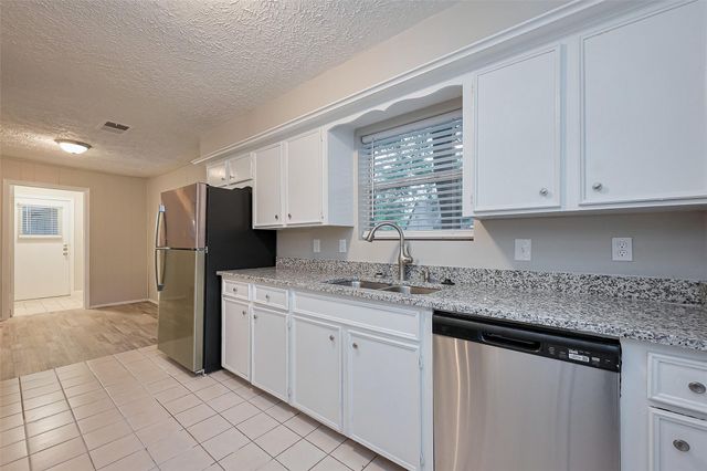 3214 Three Pines Drive, Houston, TX 77339