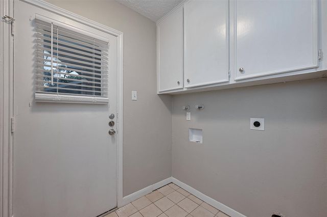 3214 Three Pines Drive, Houston, TX 77339
