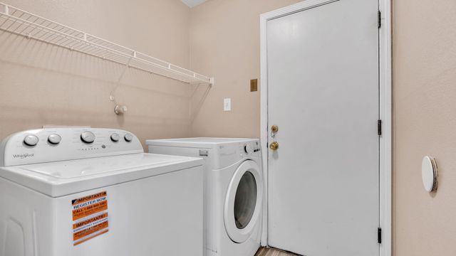 10408 Teal Road SW, Albuquerque, NM 87121