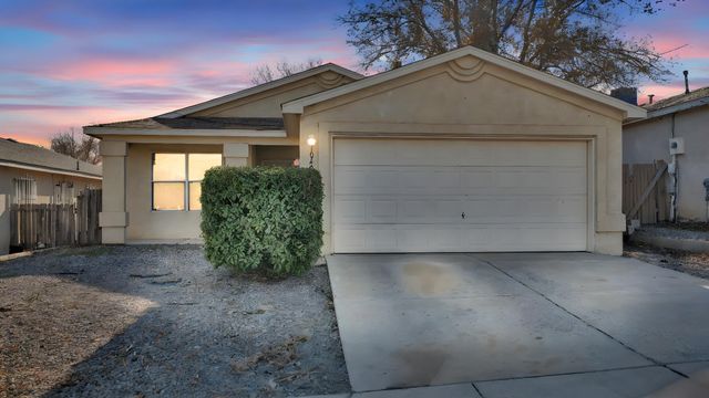 10408 Teal Road SW, Albuquerque, NM 87121