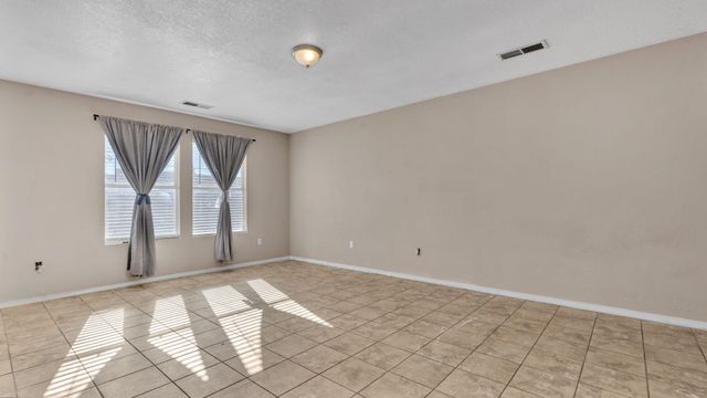 10408 Teal Road SW, Albuquerque, NM 87121