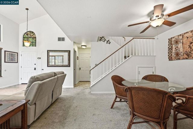 54 Garden View Ln, Pleasant Hill, CA 94523