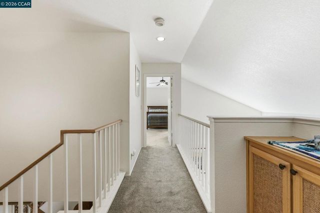 54 Garden View Ln, Pleasant Hill, CA 94523