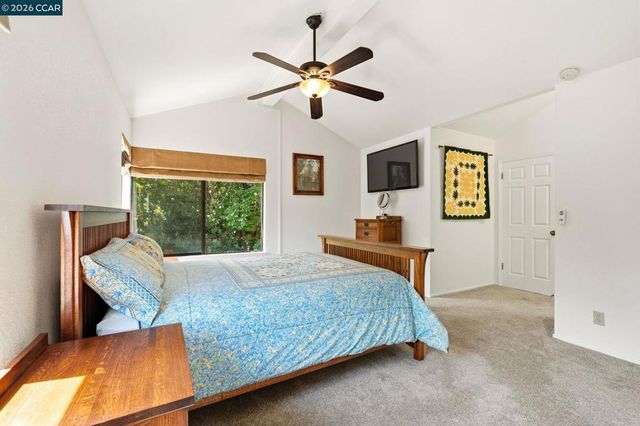 54 Garden View Ln, Pleasant Hill, CA 94523