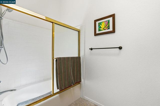 54 Garden View Ln, Pleasant Hill, CA 94523