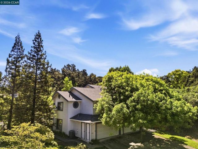 54 Garden View Ln, Pleasant Hill, CA 94523