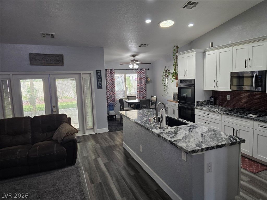 Image 14 of property listing at 6036 Cocktail Drive, Las Vegas, NV 89130