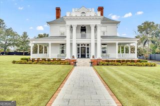 416 W Church Street, Swainsboro, GA 30401