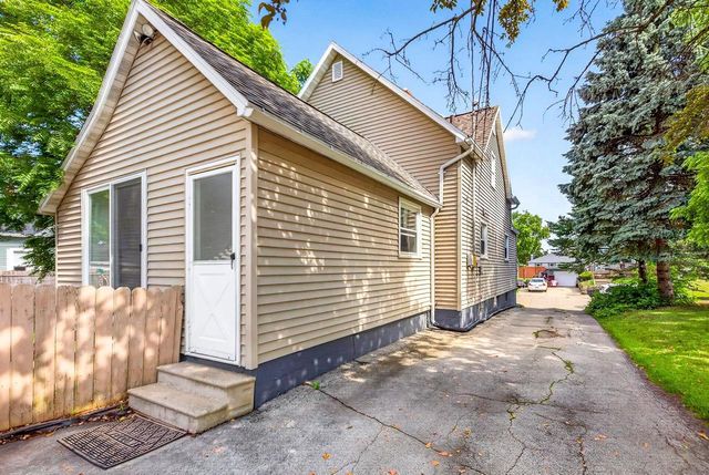 1013 E KIMBERLY AVENUE, Kimberly, WI 54136