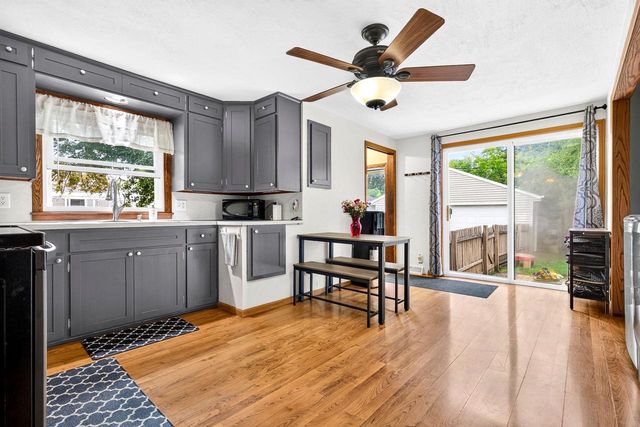 1013 E KIMBERLY AVENUE, Kimberly, WI 54136