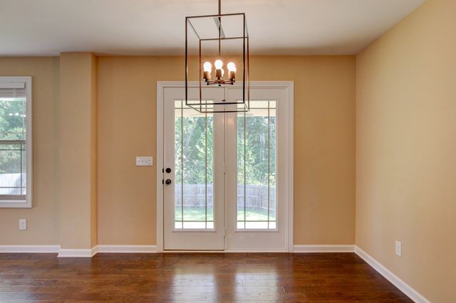 1261 Gentry Dr, Clarksville, TN 37043