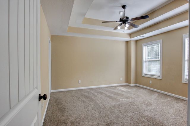 1261 Gentry Dr, Clarksville, TN 37043